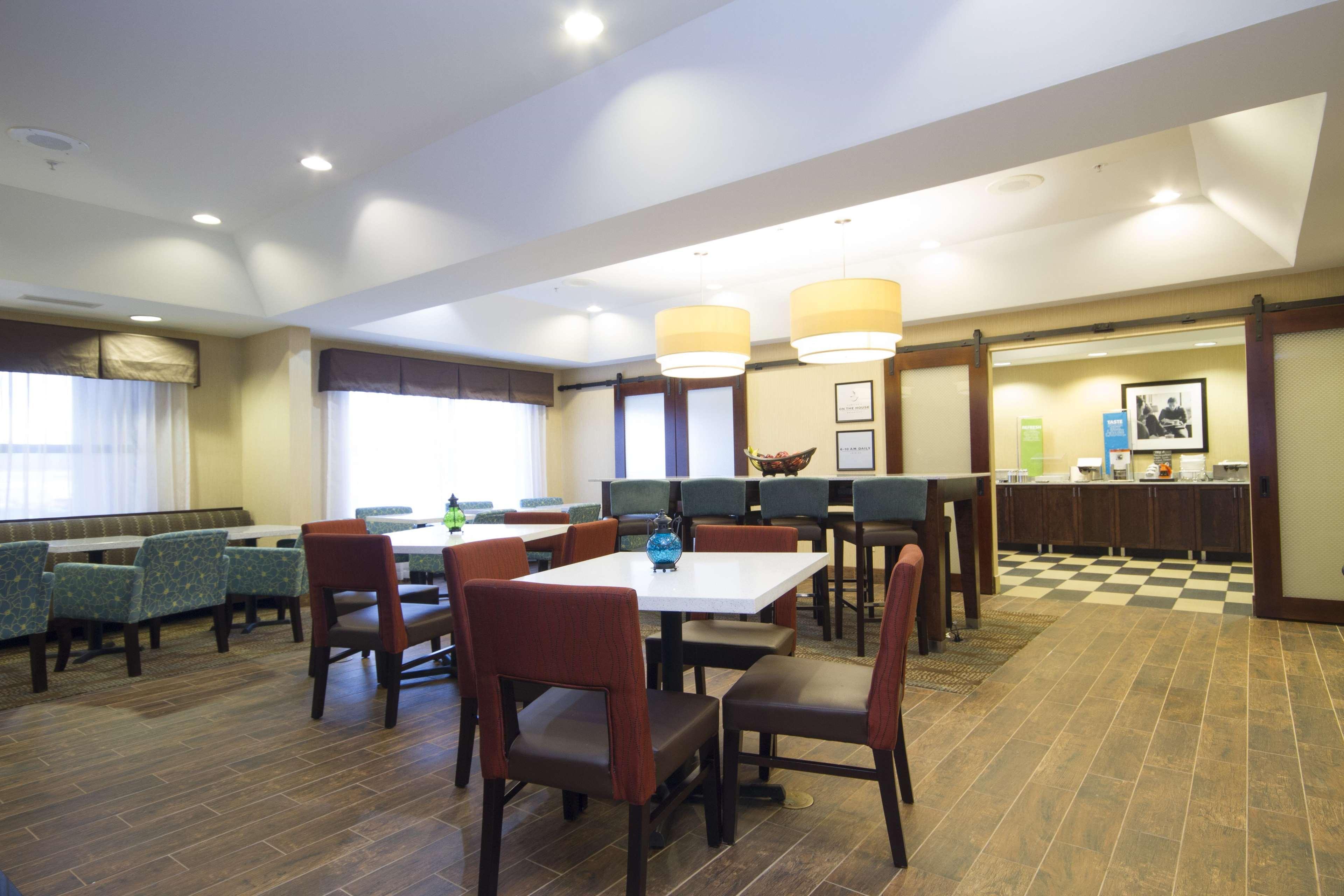 Hampton Inn מרשל מראה חיצוני תמונה