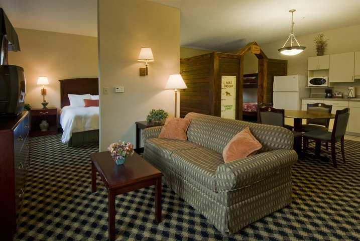 Hampton Inn מרשל מראה חיצוני תמונה
