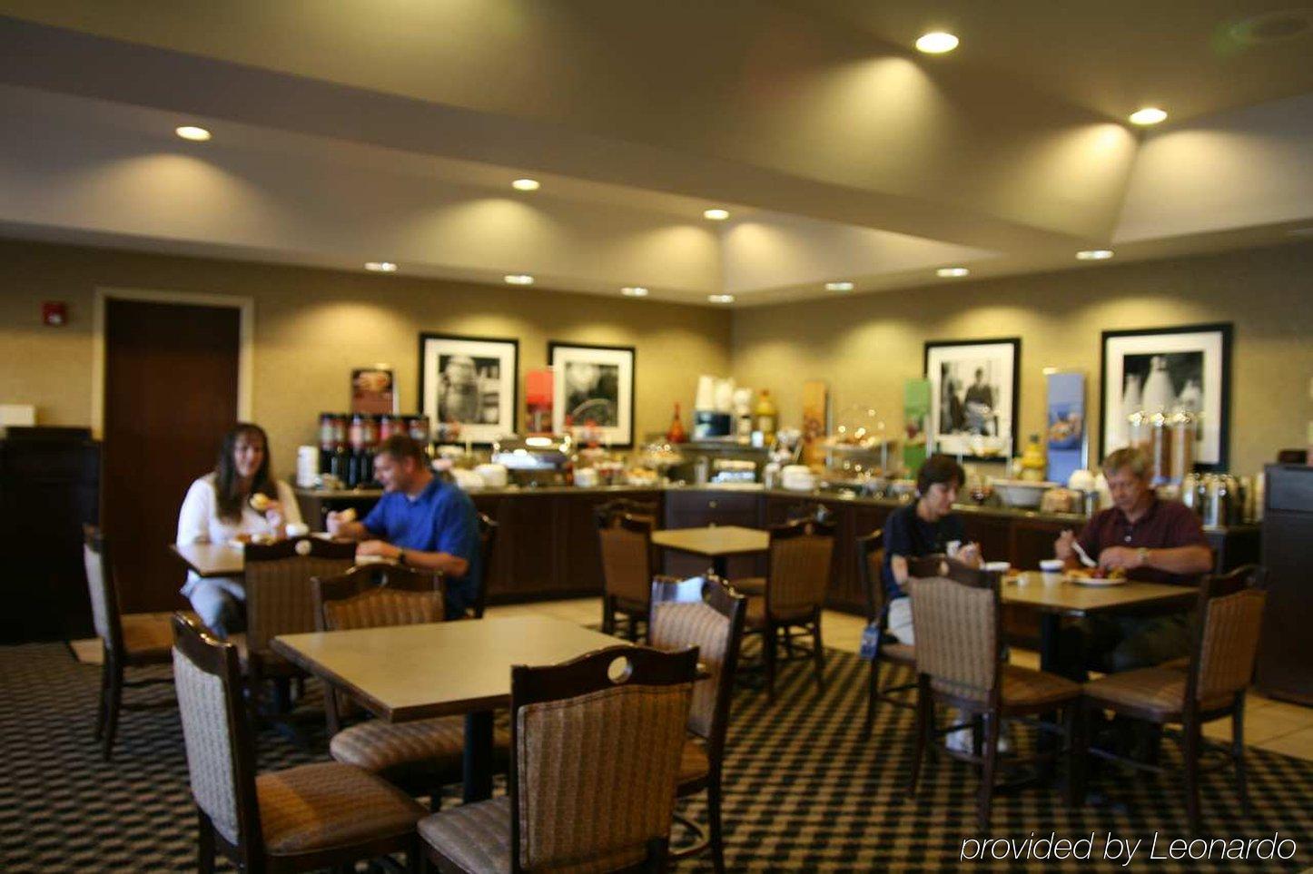 Hampton Inn מרשל מסעדה תמונה